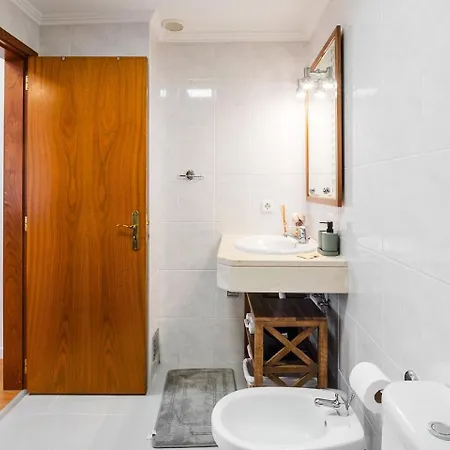 Gueatready - Ocean View Retreat In *
